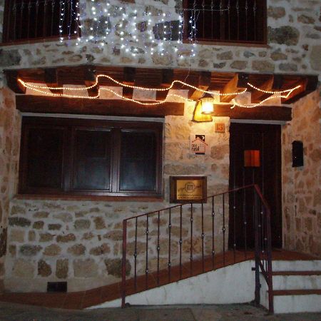 Villa La Hijuela Navafría Exterior foto