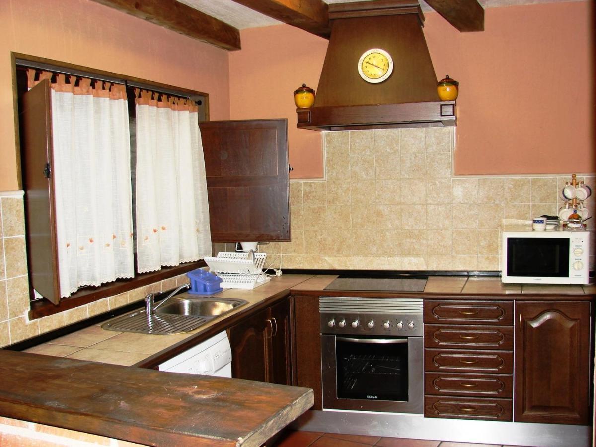 Villa La Hijuela Navafría Exterior foto